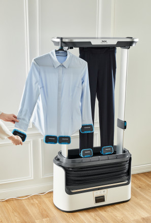 Apģērba tvaicētājs un attīrītājs Tefal Care For You