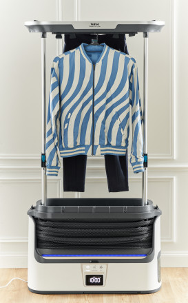 Apģērba tvaicētājs un attīrītājs Tefal Care For You