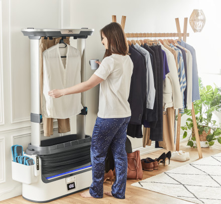 Apģērba tvaicētājs un attīrītājs Tefal Care For You